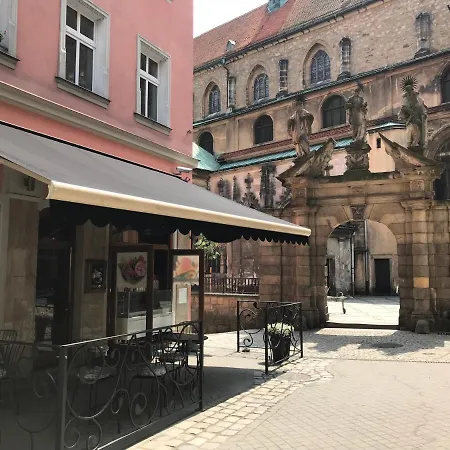 Apartament Przy Czarnej Bramie Kłodzko