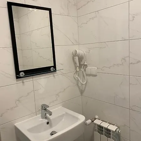 Przy Czarnej Bramie *