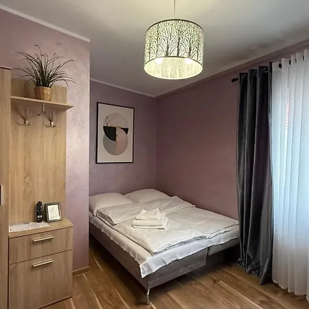 Apartament Przy Czarnej Bramie *