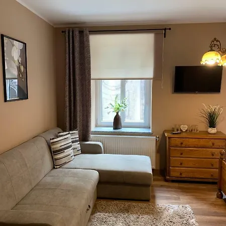 Przy Czarnej Bramie *