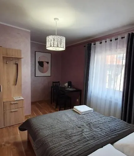 Przy Czarnej Bramie *