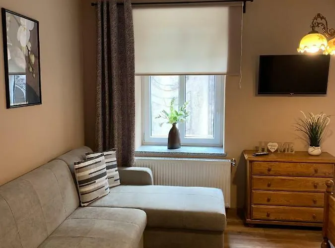 Przy Czarnej Bramie *