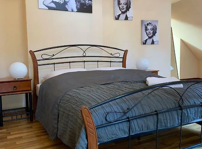 Apartman Przy Czarnej Bramie *